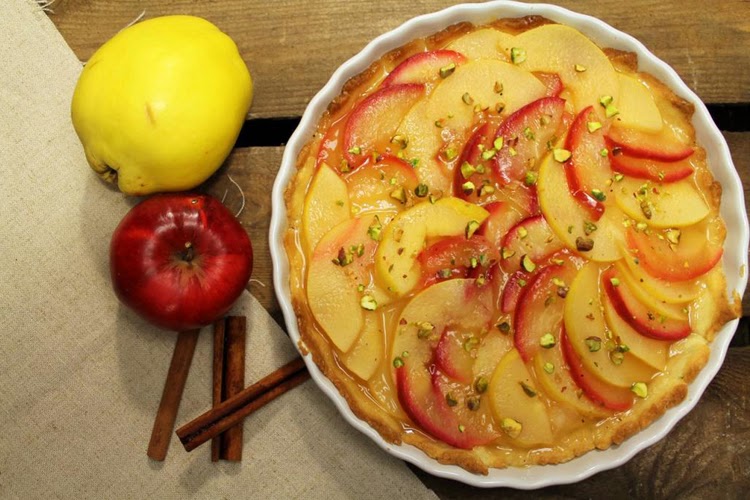 Manu's Bratapfel-Quitten-Tarte {In der Weihnachtsbäckerei} Quittentarte