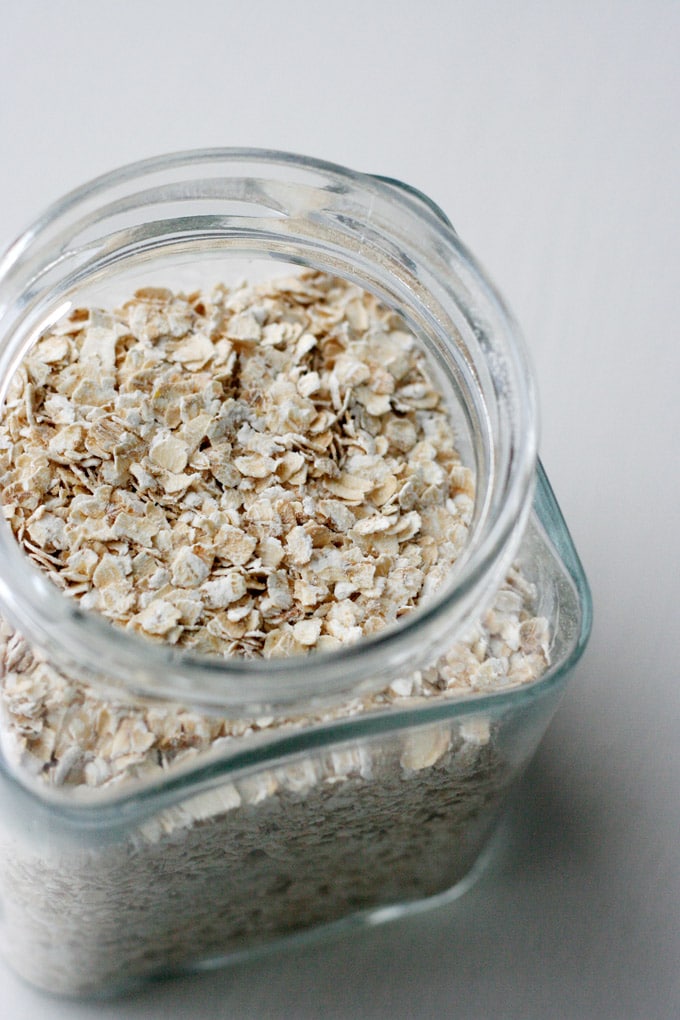 6 Zutaten, die ihr für die schnelle Küche immer im Haus haben solltet - Haferflocken - Kochkarussell.com