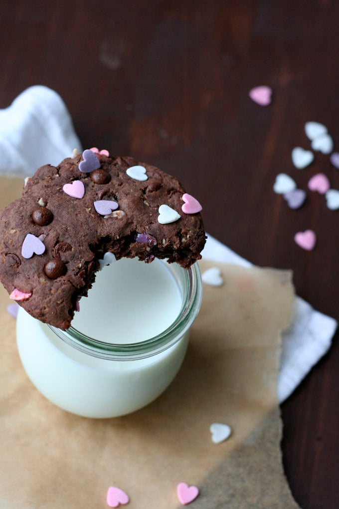 Herziger Schokokuchen-Cookie mit Kichererbsen. Single Serving Cookie - Kochkarussell.com Herziger Schokokuchen-Cookie mit Kichererbsen. Single Serving Cookie - Kochkarussell.com