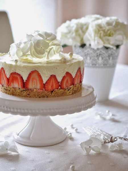 Nobake Erdbeer-Rhabarber Törtchen von Caketime by Tamaris