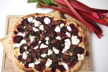 Rosaroter Flammkuchen von Pias Deli