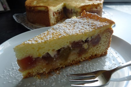Saftiger Rhabarberkuchen