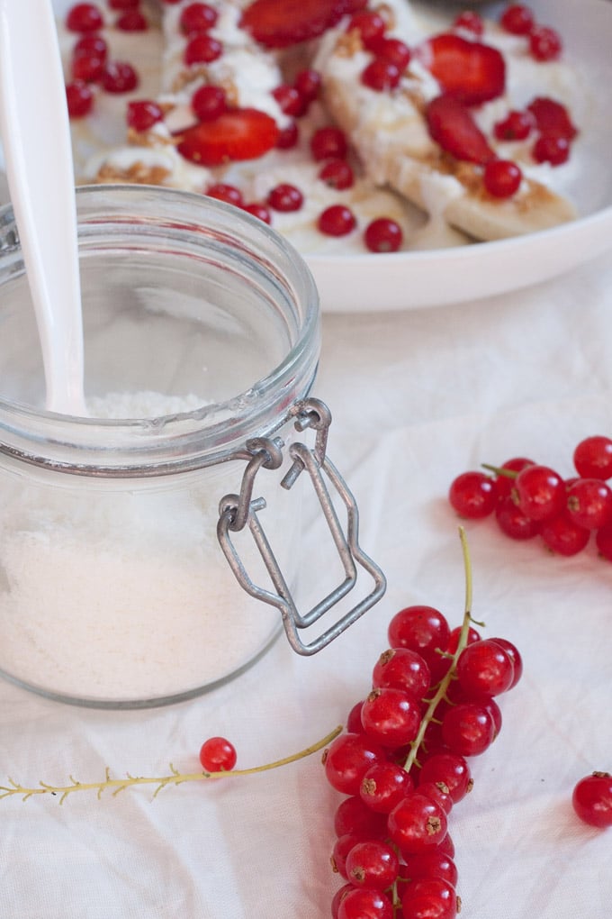 Gesundes Bananensplit. Vollgepackt mit guten Zutaten, gefroren und in 5 Minuten fertig - kochkarussell.com Gesundes Bananensplit. Vollgepackt mit guten Zutaten, gefroren und in 5 Minuten fertig - kochkarussell.com