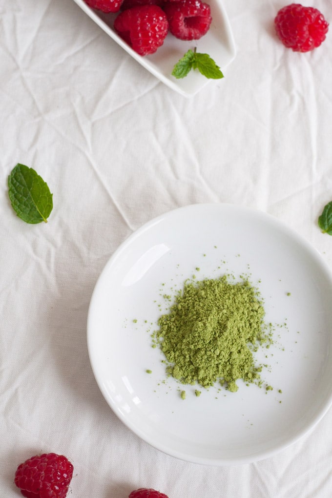 Matcha Kokos Chia Pudding. Ein echtes Powerfrühstück und richtig lecker - kochkarussell.com Matcha Kokos Chia Pudding. Ein echtes Powerfrühstück und richtig lecker - kochkarussell.com