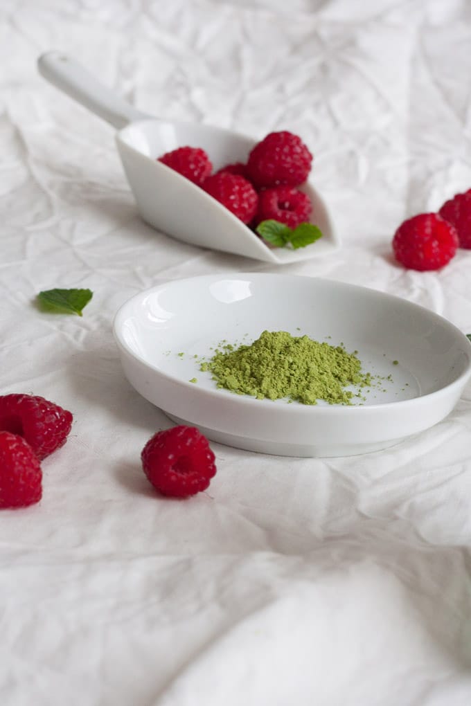 Matcha Kokos Chia Pudding. Ein echtes Powerfrühstück und richtig lecker - kochkarussell.com Matcha Kokos Chia Pudding. Ein echtes Powerfrühstück und richtig lecker - kochkarussell.com