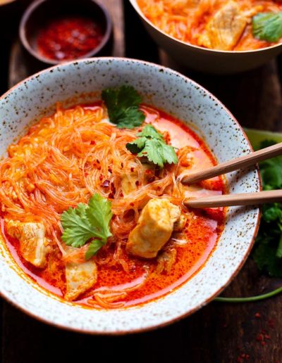 Thai-Suppe mit Hähnchen und Kokosmilch 1