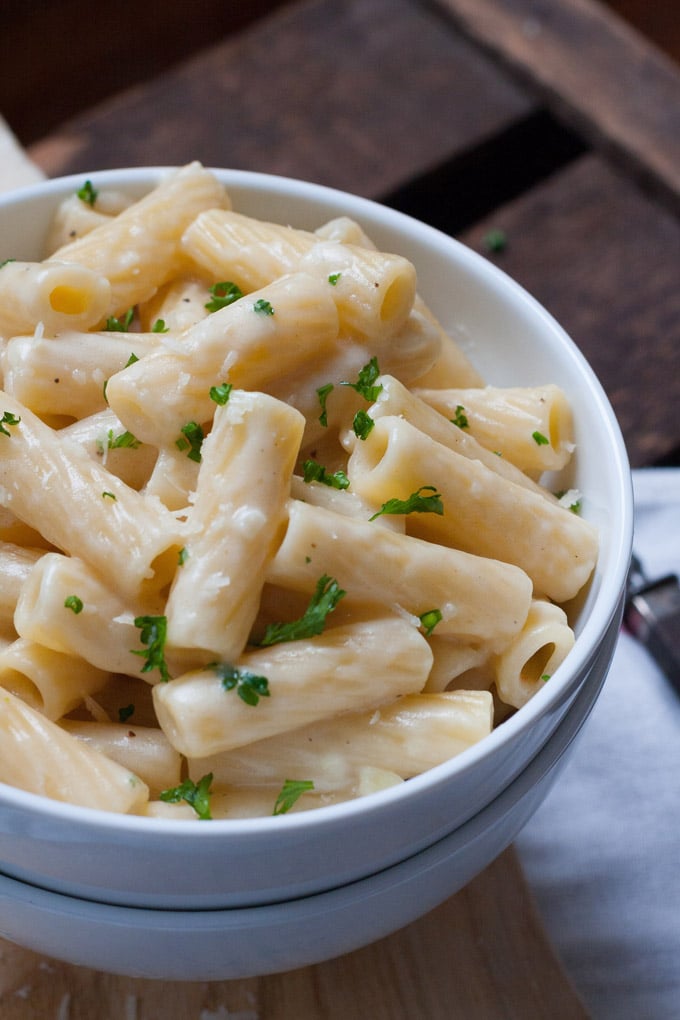 15- Minuten Cremige Knoblauch-Pasta