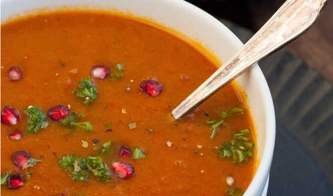 Geroestete Paprika Moehren Suppe - Kochkarussell.com