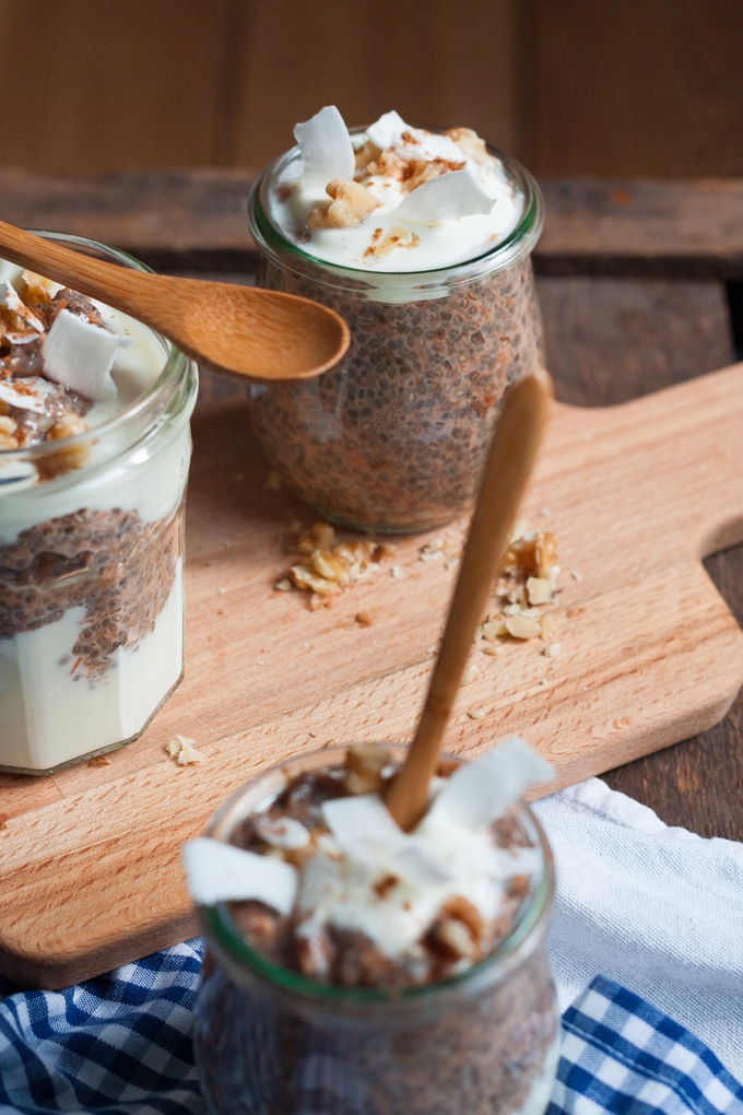 Der Carrot Cake Chia Pudding schmeckt wie Karottenkuchen zum Löffeln. Dieses Rezept ist so köstlich und erfordert nur 7 Zutaten - den müsst ihr probieren! - kochkarussell.com Der Carrot Cake Chia Pudding schmeckt wie Karottenkuchen zum Löffeln. Dieses Rezept ist so köstlich und erfordert nur 7 Zutaten - den müsst ihr probieren! - kochkarussell.com