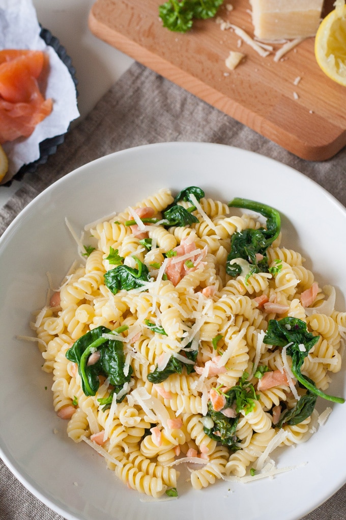 Werbung. One Pot Pasta mit Spinat und Räucherlachs-Rezept4