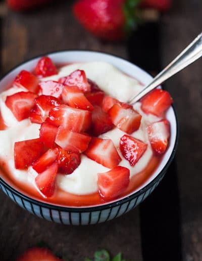 Vanillequark-mit-Erdbeeren-Rezept