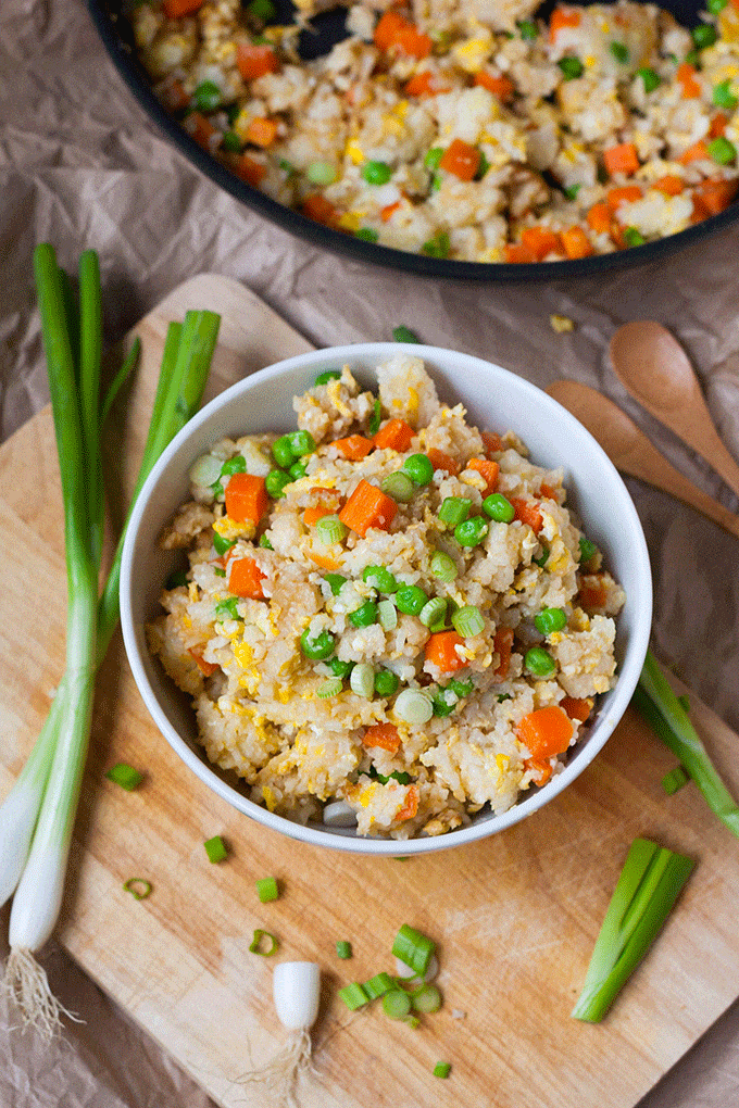 Schneller Bratreis: 15 schnelle und einfache Familienrezepte mit extra viel Gemüse und Tipps & Tricks, wie ihr selbst die kritischsten Esser am Tisch überzeugt. Meal Prep geeignet, ohne viel Schnick Schnack und super lecker.