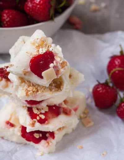 Erdbeer-Knuspermüsli Frozen Yogurt Bark8