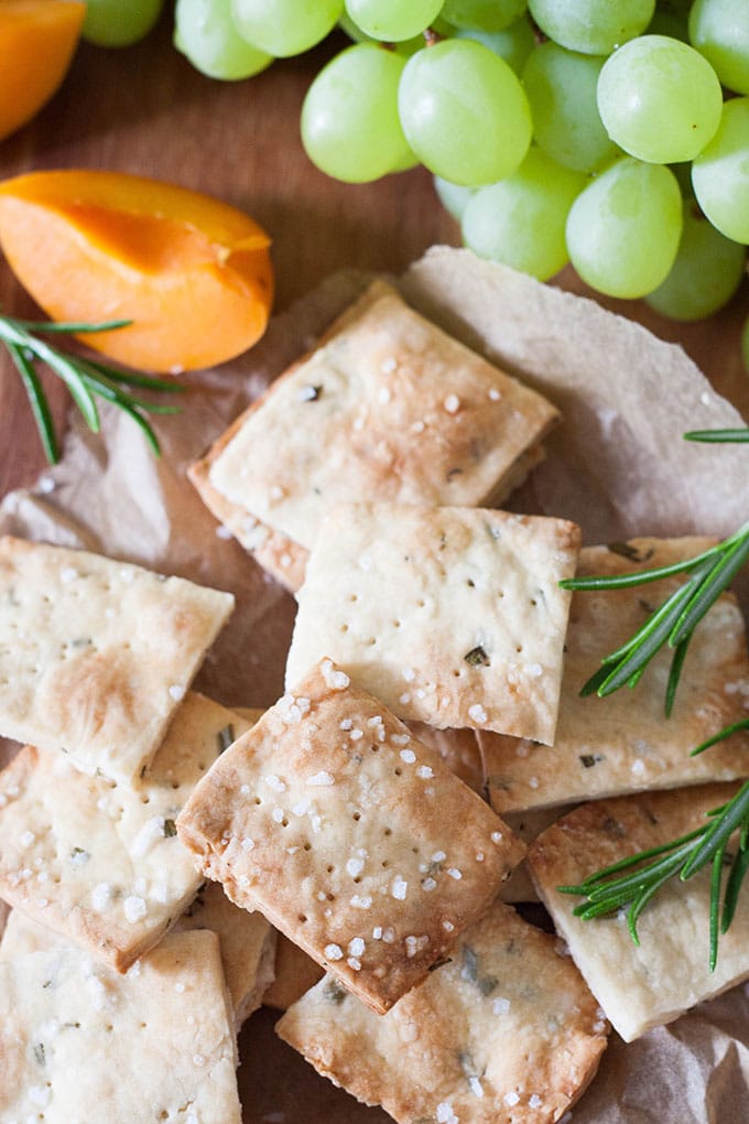 Rosemary Sea Salt Cracker - schnell, einfach und perfekt für euren nächsten Strandtag Rosemary Sea Salt Cracker9