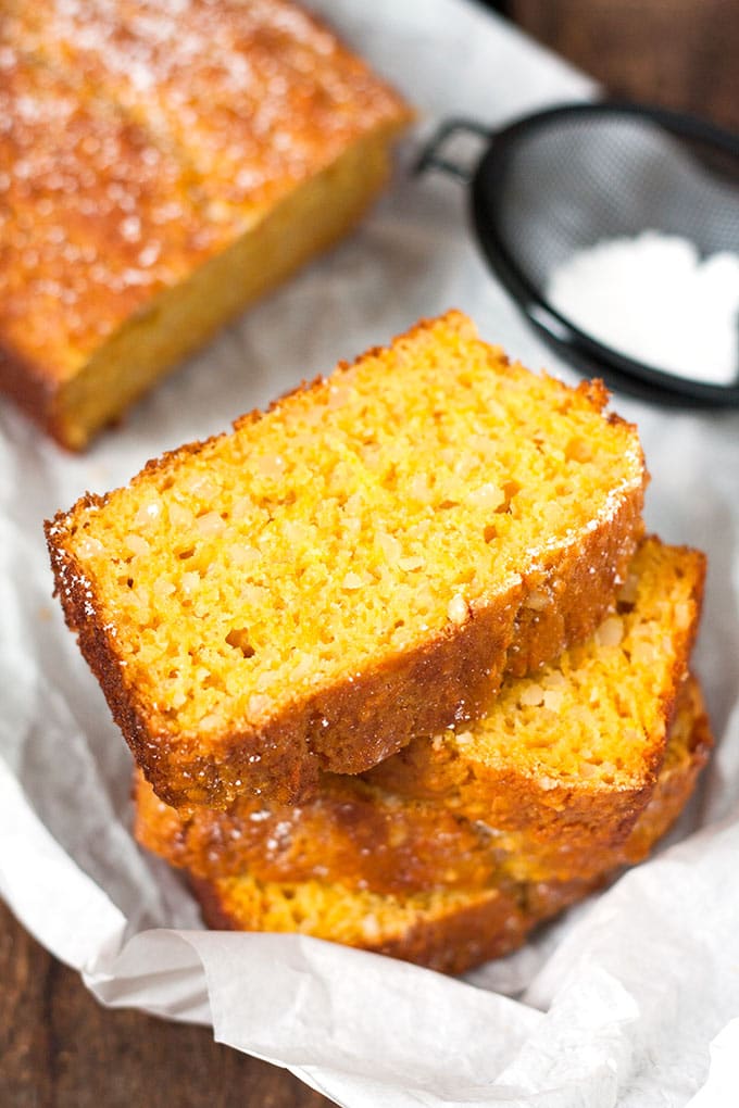 Saftiger-Karottenkuchen-mit-Apfelmus-1