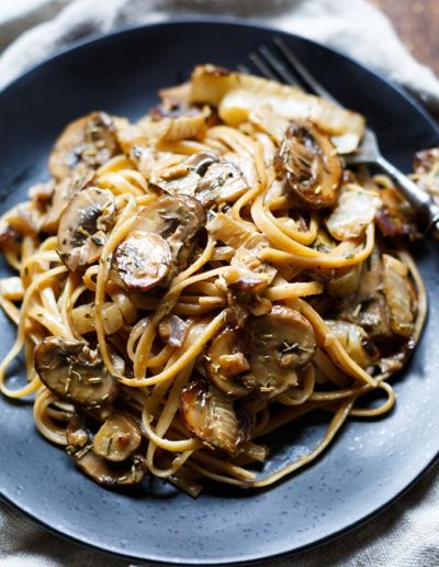 Pasta-mit-Pilz-Sahne-Sauce-und-Fenchel-1
