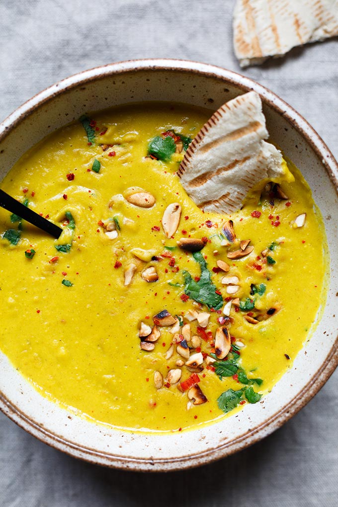 Werbung. Goldene Kokos-Linsensuppe. Dieses einfache 30-Minuten Rezept ist gesund und SO lecker - Kochkarussell.com Werbung. Goldene Kokos-Linsensuppe. Dieses einfache 30-Minuten Rezept ist gesund und SO lecker - Kochkarussell.com