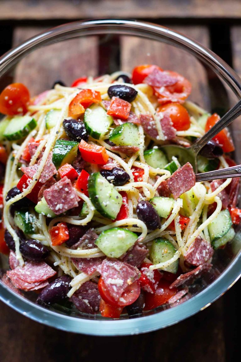 Italienischer-Nudelsalat-mit-Salami-1