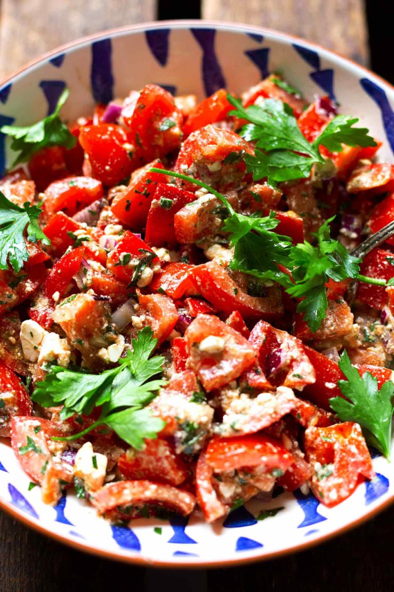 Tomatensalat-mit-Feta-und-Paprika-1