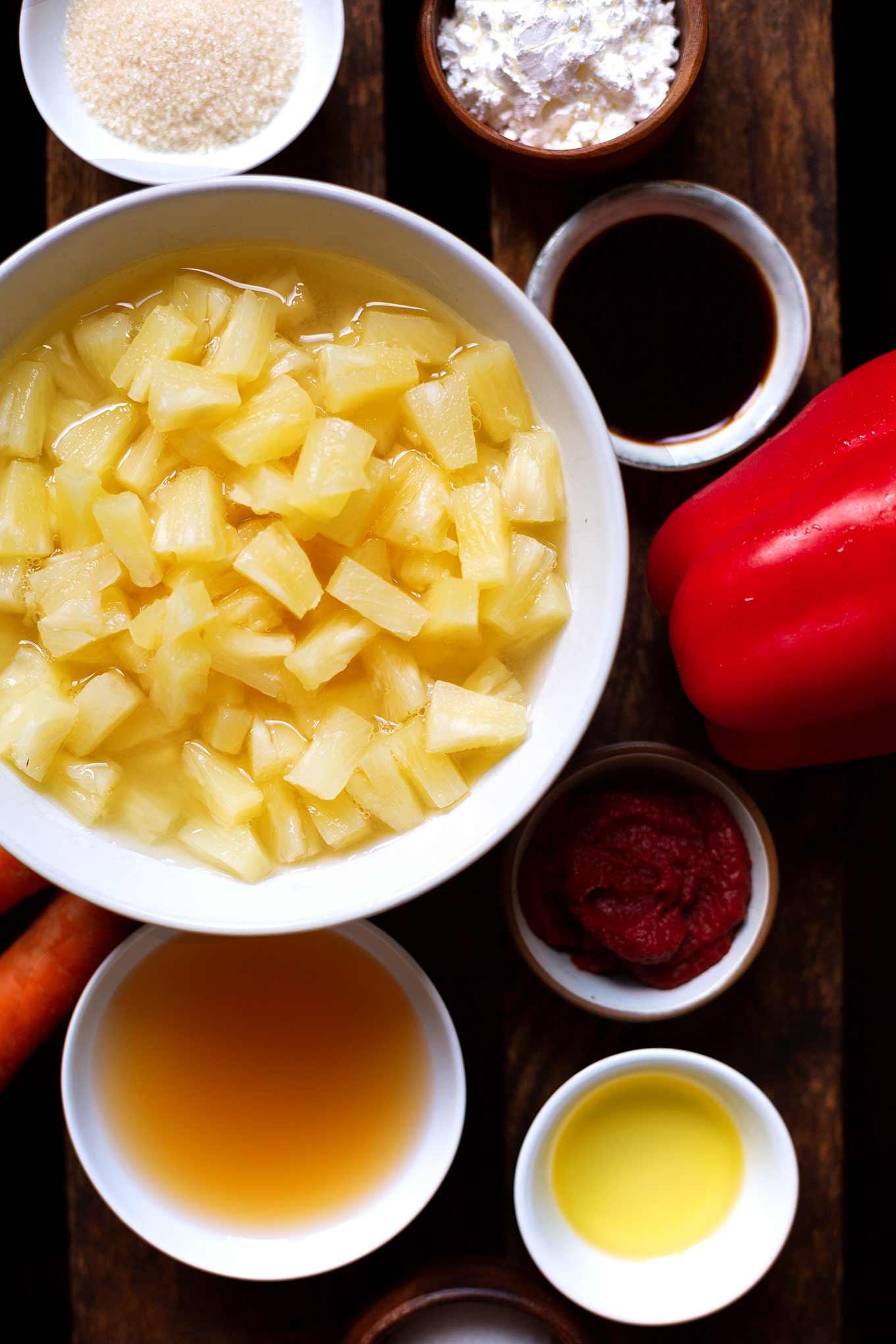 Rezept für die beste, einfache Süß-Sauer-Sauce! Dieses schnelle 20-Minuten Rezept ist der Renner! Super unkompliziert, ohne Geschmacksverstärker und einfach richtig lecker! Kochkarussell - Foodblog für schnelle und einfache Feierabendküche. #kochkarussell #mealprep #vegan #feierabendküche #asiatisch