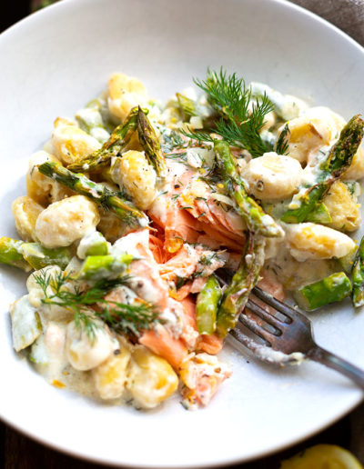 Grüner Spargel mit Lachs und Gnocchi aus dem Ofen 5